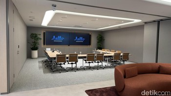 Persis di depan area loby terdapat ruangan yang bisa digunakan para komunitas mengelar diskusi. Foto: Adi FR/detikINET