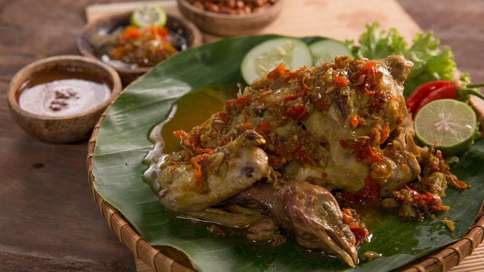 Ayam besengek. Ilustrasi