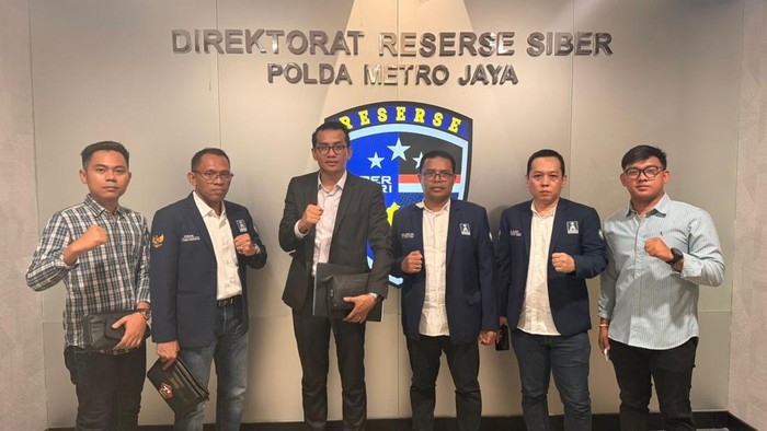 Barisan Muda Penegak Amanat Nasional (BM PAN) di Polda Metro Jaya