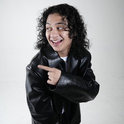 Bastian Steel Rilis Lagu Pop Romantis, Awas Tergila-gila!