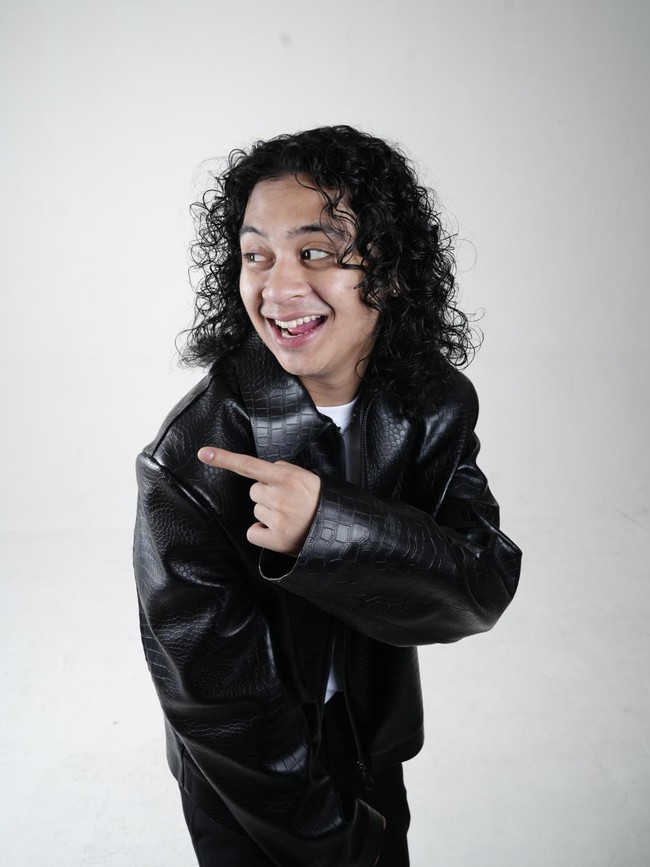 Bastian Steel Rilis Lagu Pop Romantis, Awas Tergila-gila!