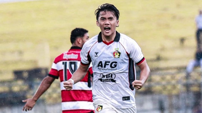 Bek sayap Persik Kediri, I Gusti Made Rendy Sanjaya
