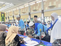 Video: Usia 18 Tahun Naik Haji? Rupanya Ortu Daftarkan Jemaah Ini saat Balita