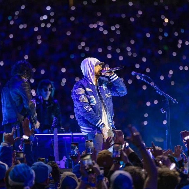 18 Tahun Eminem Bebas dari Alkohol dan Obat-obatan!