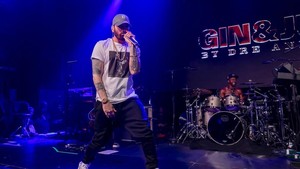 “Dokter saya mengatakan bahwa jumlah metadon yang saya konsumsi setara dengan menyuntikkan empat bungkus heroin,” kenang Eminem kepada majalah VIBE pada tahun 2009. Foto: Dok.Eminem/ Instagram