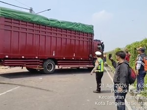 Truk Kejeblos di Pondok Cabe Sudah Dievakuasi, Lalin Mulai Normal