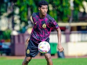 Fadly Alberto Harap Bisa Lanjutkan Karier di Sepakbola