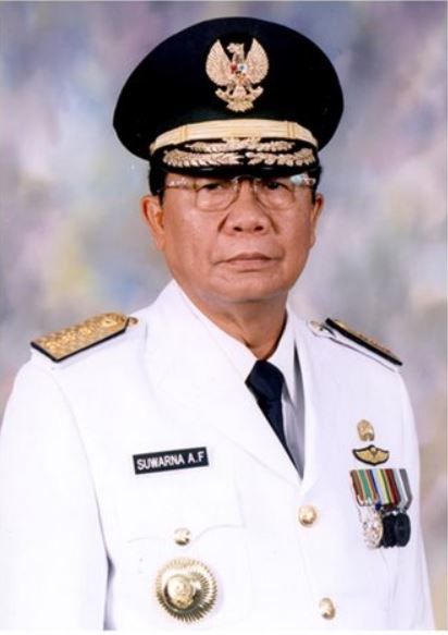 Gubernur Kaltim 1998-2006 Suwarna Abdul Fatah.