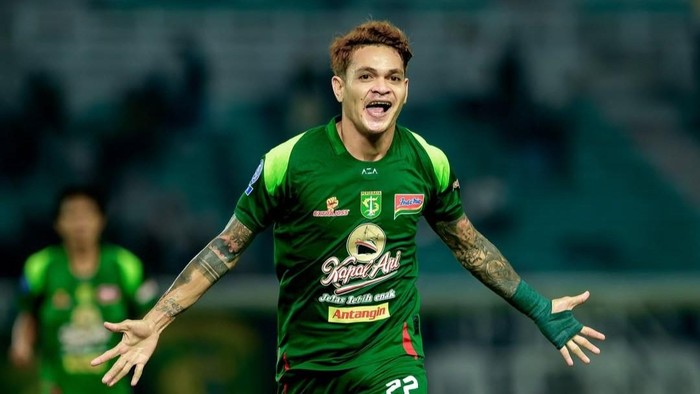 Juru gedor andalan Persebaya, Gali Freitas