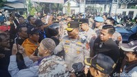 Aksi ini diikuti oleh berbagai lapisan masyarakat, mulai dari mahasiswa hingga penyandang disabilitas. Foto: Riani Rahayu/detikKalimantan