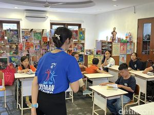 Semangat Kartini Masa Kini: Perempuan Ini Pilih Resign demi Edukasi HAM di Bali