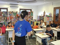 Semangat Kartini Masa Kini: Perempuan Ini Pilih Resign demi Edukasi HAM di Bali