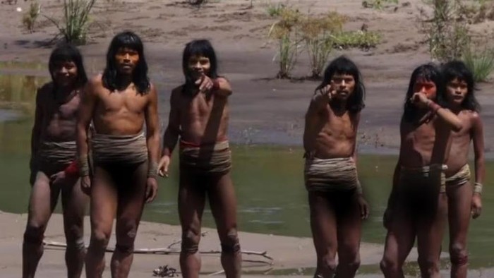Masih Ada Suku Primitif Terisolasi di Amazon
