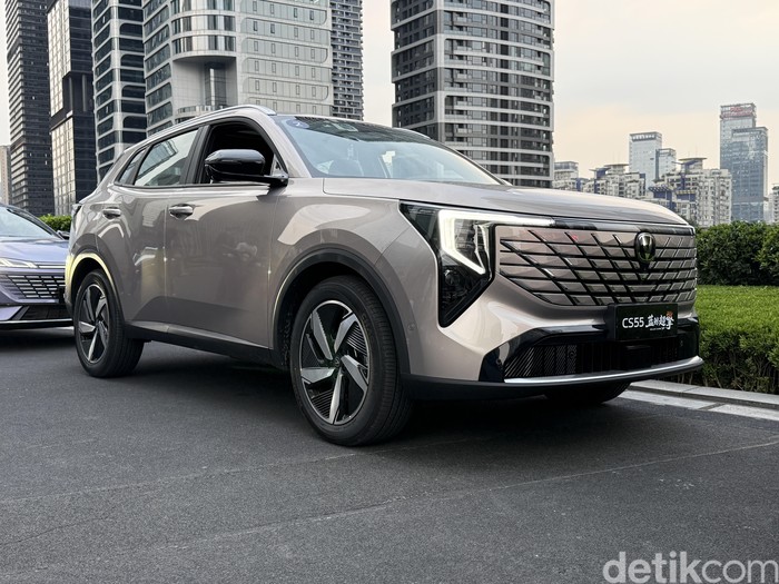 Mobil hybrid Changan