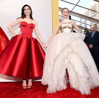 Adu Rok Agresif Anne Hathaway & Emily Blunt di Premier Devil Wears Prada 2