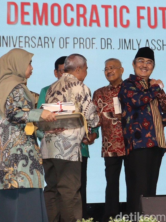 Peluncuran Buku 70 Tahun Jimly Asshiddiqie
