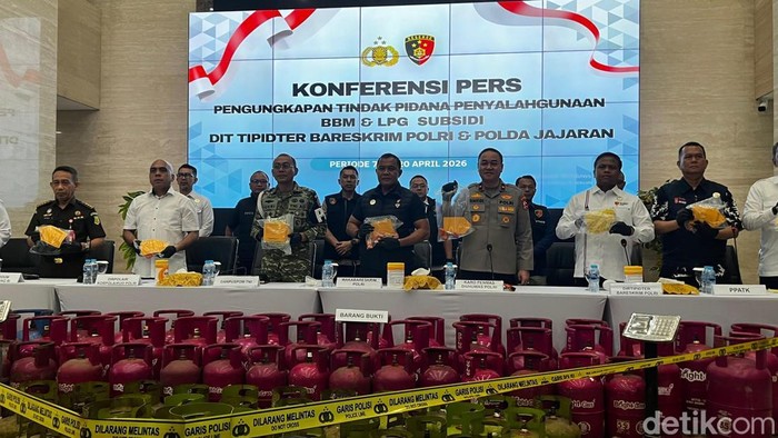 Polri buka hotline pengaduan penyelewengan BBM dan elpiji subsidi. (Rumondang/detikcom)