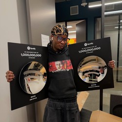 Potret D4vd dari Streamer, Lagu Viral di TikTok hingga Dipenjara