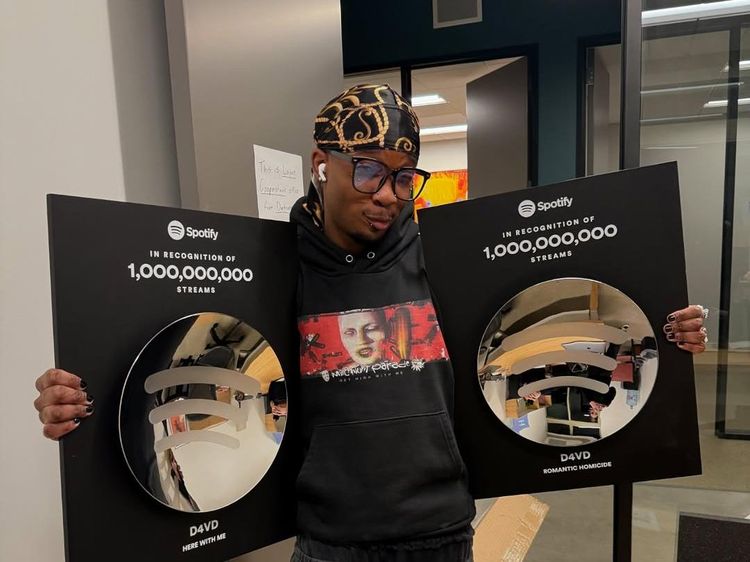 Potret D4vd dari Streamer, Lagu Viral di TikTok hingga Dipenjara