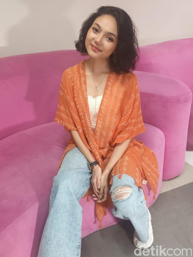 Rina Nose Alami Post-op Blues Usai Operasi Hidung, Ini yang Terjadi