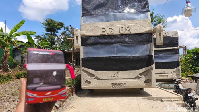 Rumah mirip 2 bus tingkat milik Supardi di Desa Kopen, Jatipurno, Wonogiri, jadi viral. Rumah unik itu dibangun dalam 6 minggu.