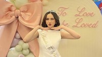 Foto Kejutan Bridal Shower Syifa Hadju, Pakai Dress Putih-Kostum Putri Duyung
