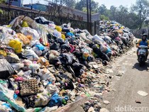 Alasan Farhan Minta Pemprov Jabar Tetapkan Status Bandung Darurat Sampah