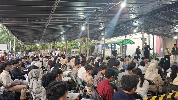 UNJ menggelar UTBK SNBT hari pertama pada hari ini, Selasa (21/4/2026).