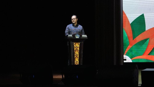 Wabup Badung Bagus Alit Sucipta saat tanda tangan kerja sama pemanfaatan KIA dengan GWK di Balai Budaya Puspem Badung, Selasa (21/4/2026).