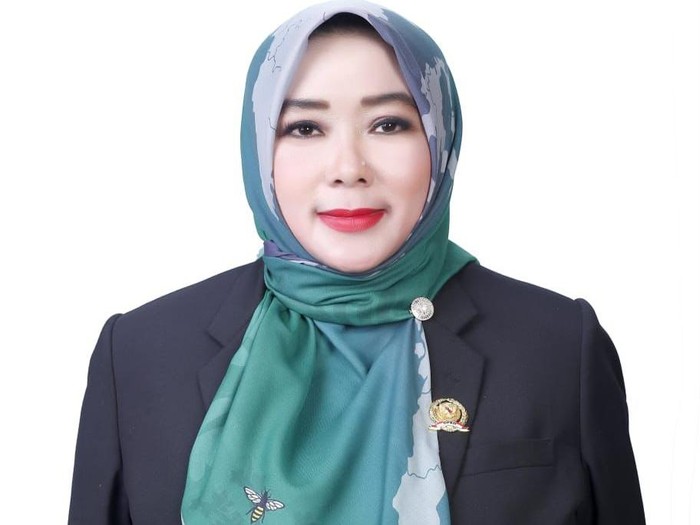 Wakil Ketua DPRD Surabaya Laila Mufidah