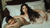 Selamat menikmati waktu berdua ya! Foto: dok instagram Alyssa Daguise