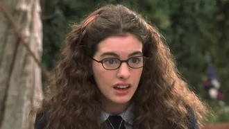 Transformasi Gaya Anne Hathaway, dari 'Putri Culun' Kini Wanita Tercantik Dunia