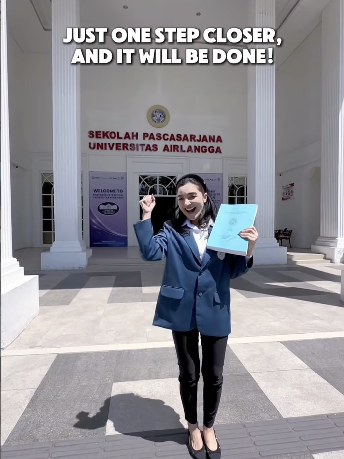 Ashanty lulus ujian S3.