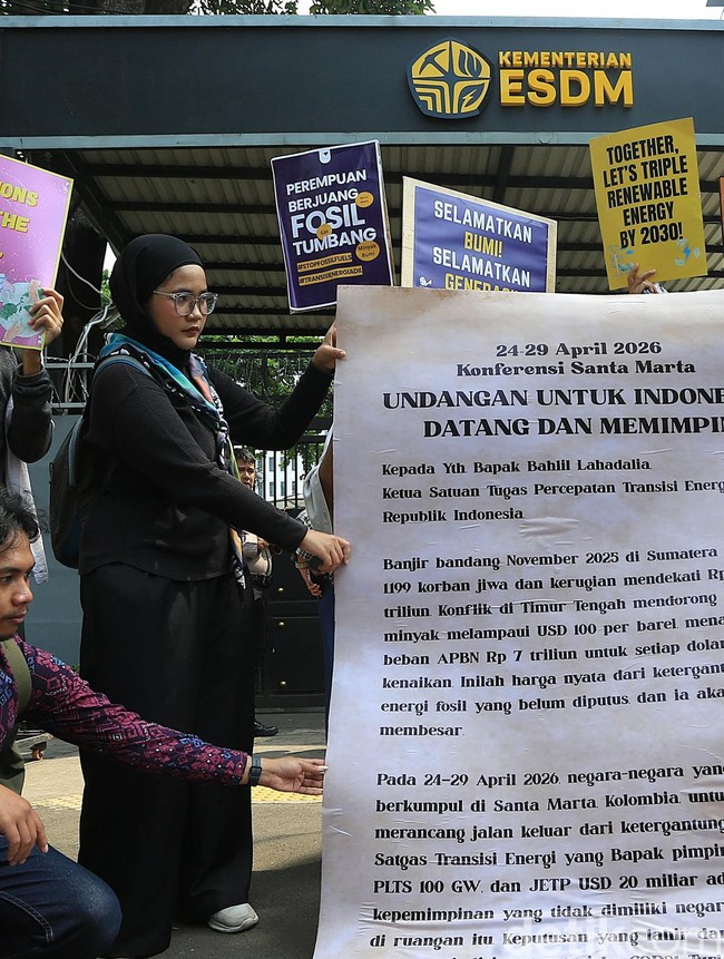 Surat Undangan Konferensi Energi Terbarukan Global untuk Bahlil