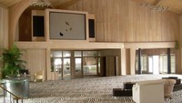Ini merupakan bagian rumah yang sudah direnovasi, interiornya banyak menggunakan warna krem yang memberikan kesan hangat. Foto: Dok. Reddit/Imgur/Illicitohio