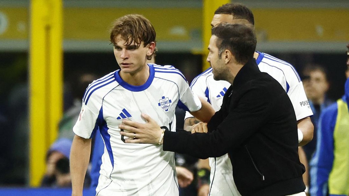 Cesc Fabregas akui Como masih kalah kelas ketimbang Inter Milan. (REUTERS/Alessandro Garofalo)