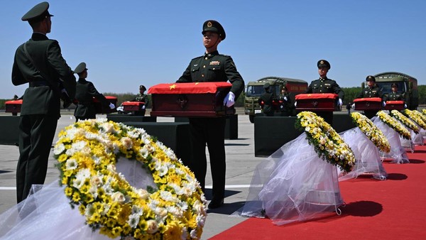 China Pulangkan Jenazah 12 Tentara Relawan Perang Korea