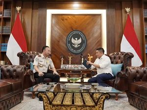 Dirjen Imigrasi dan Seskab Bahas Peningkatan Pelayanan Keimigrasian