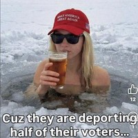 Karena kontennya yang pro dengan sang presiden, wanita yang disebut berusia 22 tahun itu dijuluki MAGA Influencer. MAGA (Make America Great Again) sendiri merupakan slogan kampanye Trump.Foto: Facebook