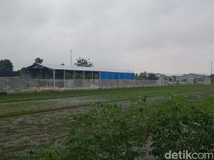 Penampakan Gudang di Klaten Tempat Transit Kendaraan Selundupan ke Timor Leste