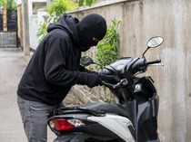Maling Motor di Bogor Kabur Saat Kontrakan Digerebek, Kini Diburu Polisi