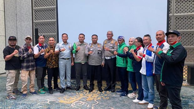 Kakorlantas bersilaturahmi dengan perwakilan pengemudi ojek online (ojol) dari berbagai daerah di Nusantara. (Dok. ist)