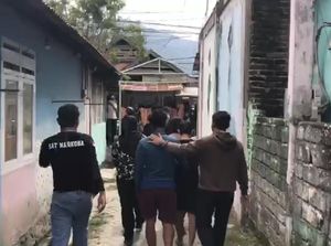 Warga Lempari Polisi Saat Tangkap 4 Terduga Pelaku Narkoba di Lere Palu