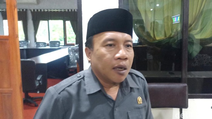 Ketua DRPD Trenggalek Doding Rahmadi