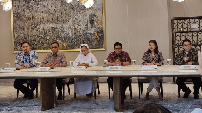 Konferensi pers pengembalian dana nasabah BNI Paroki Aek Nabara