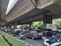 Jalan Sholeh Iskandar Bogor Macet Siang Ini Imbas Pembukaan Mal Baru