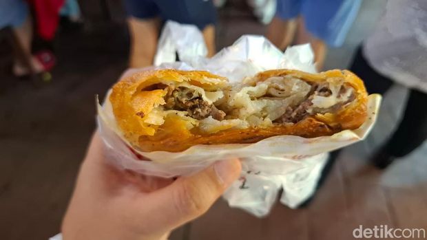 Mon Chinese Beef Roti Mon Chinese Beef Roti