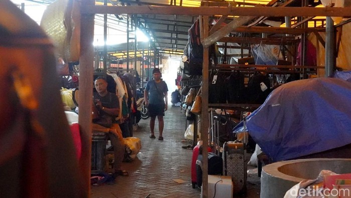 Pasar Loak Gembong, Bertahan di Tengah Perubahan Zaman