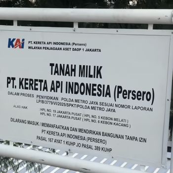 PT KAI pasang plang di lahan Tanah Abang PT KAI pasang plang di lahan Tanah Abang