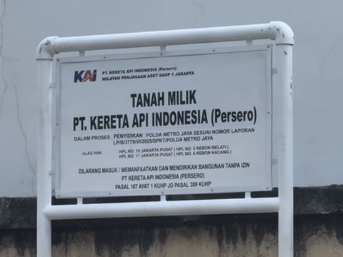 PT KAI pasang plang di lahan Tanah Abang PT KAI pasang plang di lahan Tanah Abang